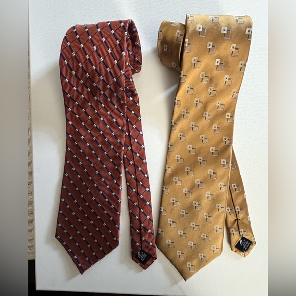 Elegant Orange/Blue and Gold Silk Ties by Nautica